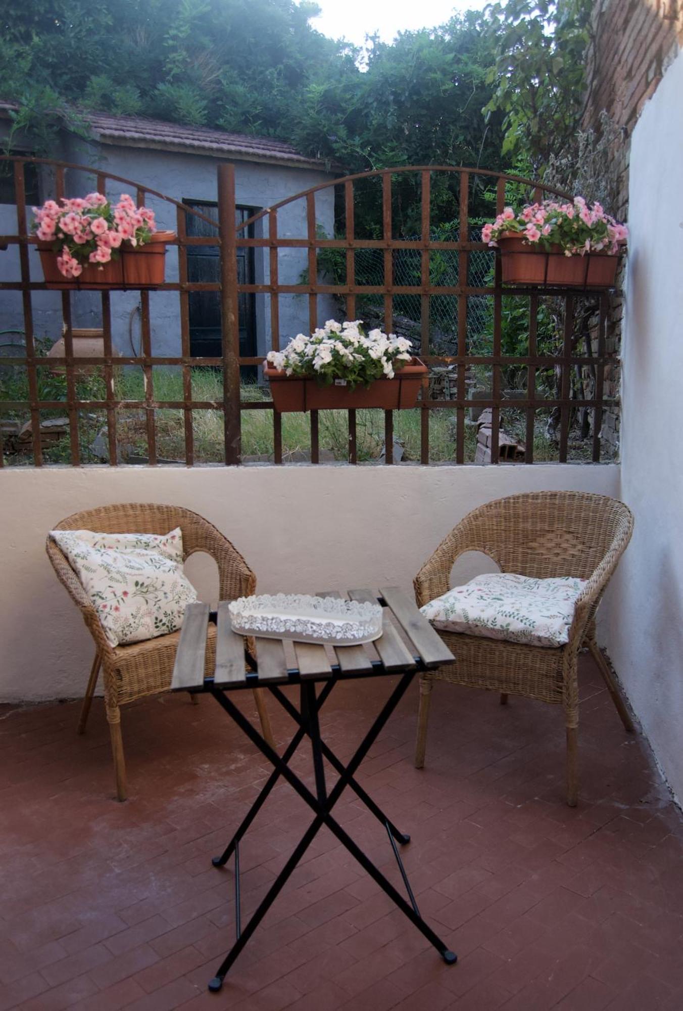 Casa Di Canfreo Lari Exteriér fotografie